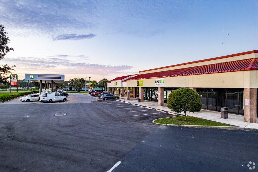 More Photos Of 5570-5598 N Orange Blossom Trl, Orlando Office For Lease