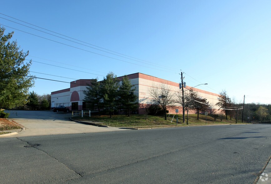 More Photos Of 3100 Kaverton Rd, Forestville Warehouse For Lease