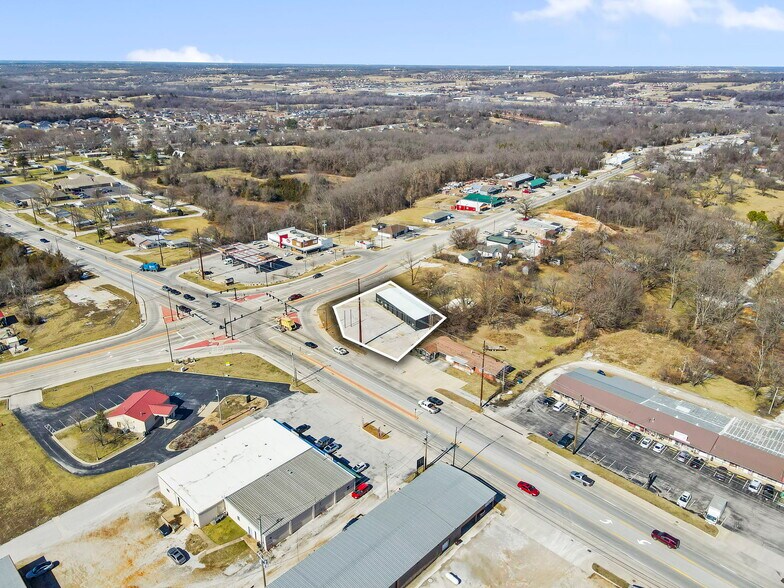 Primary Photo Of 203 South St, Ozark Auto Dealership For Sale