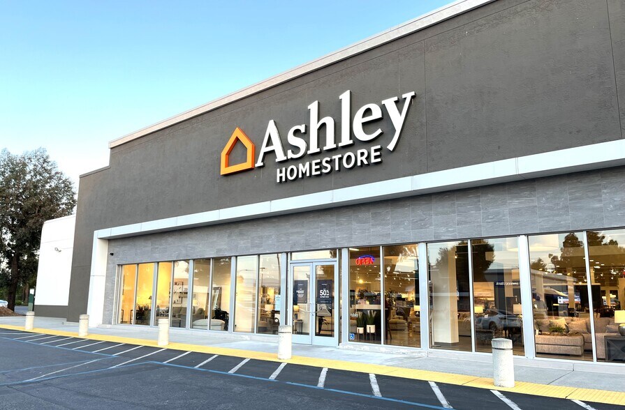 More Photos Of 1080 Blosom Hill Rd, San Jose Unknown For Lease