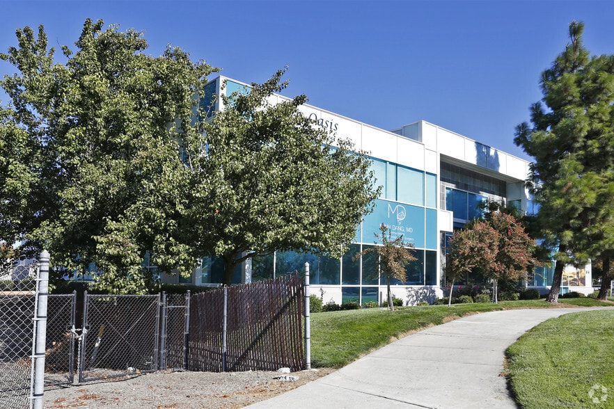 More Photos Of 6155 Stoneridge Dr, Pleasanton Medical For Lease
