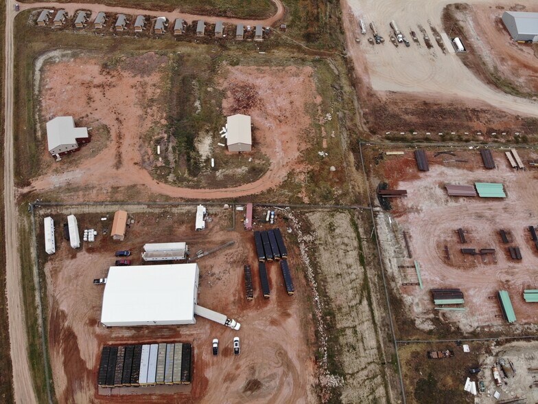 More Photos Of 132 104 Ave S, Killdeer Warehouse For Lease