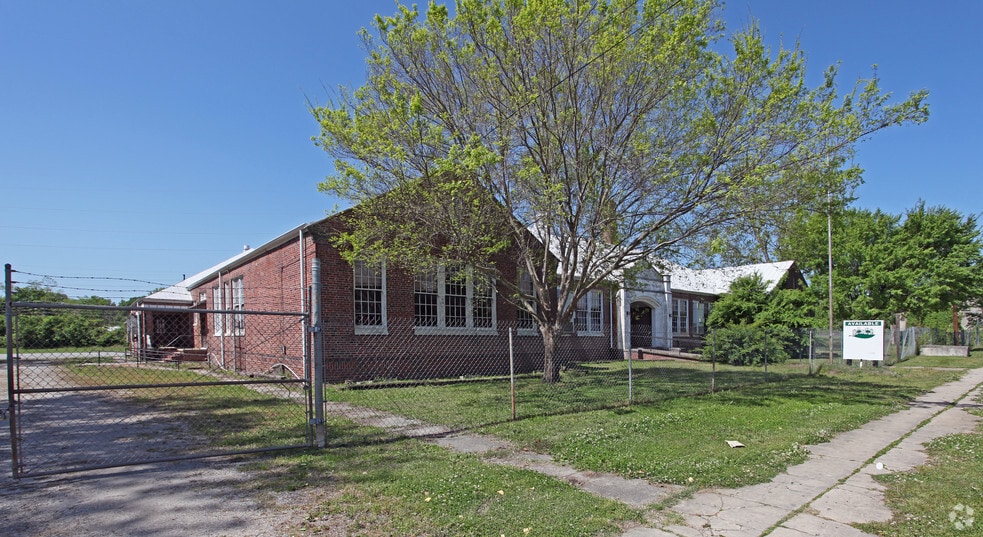More Photos Of 1688 Broad St, Augusta Schools For Sale