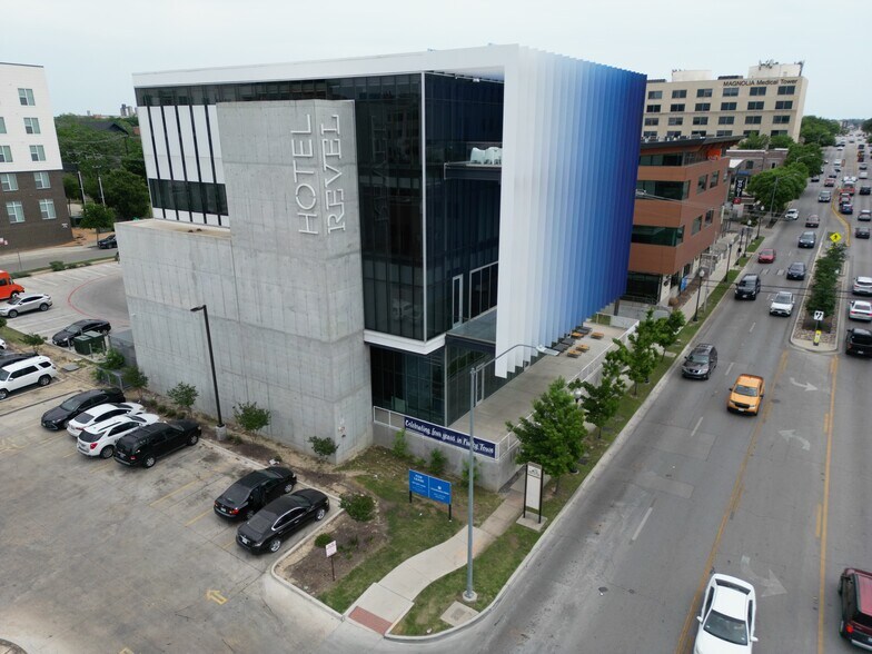 More Photos Of 1212 Hurley Ave, Fort Worth Hotel For Sale