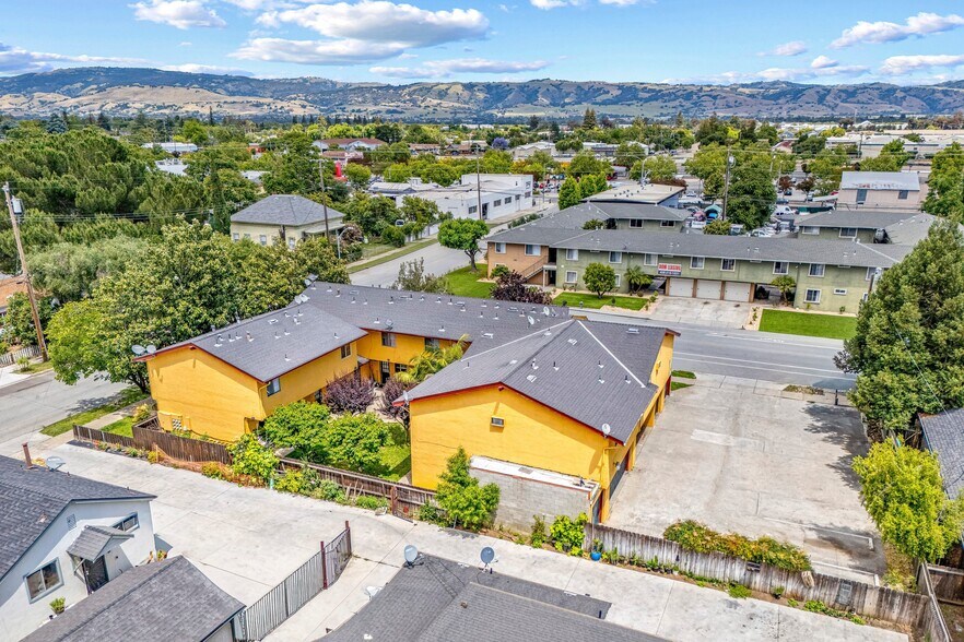 More Photos Of 7191 Eigleberry St, Gilroy Apartments For Sale