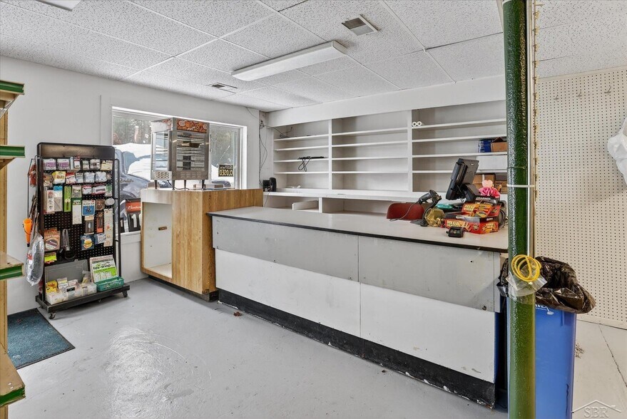 More Photos Of 10028 W Higgins Lake Dr, Roscommon Storefront Retail Residential For Sale