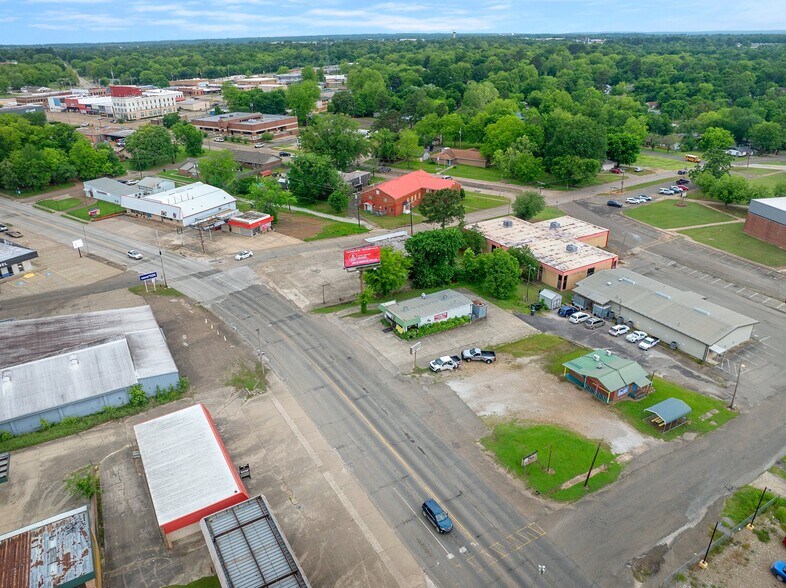 More Photos Of 309 E Washington St, Idabel Specialty For Sale