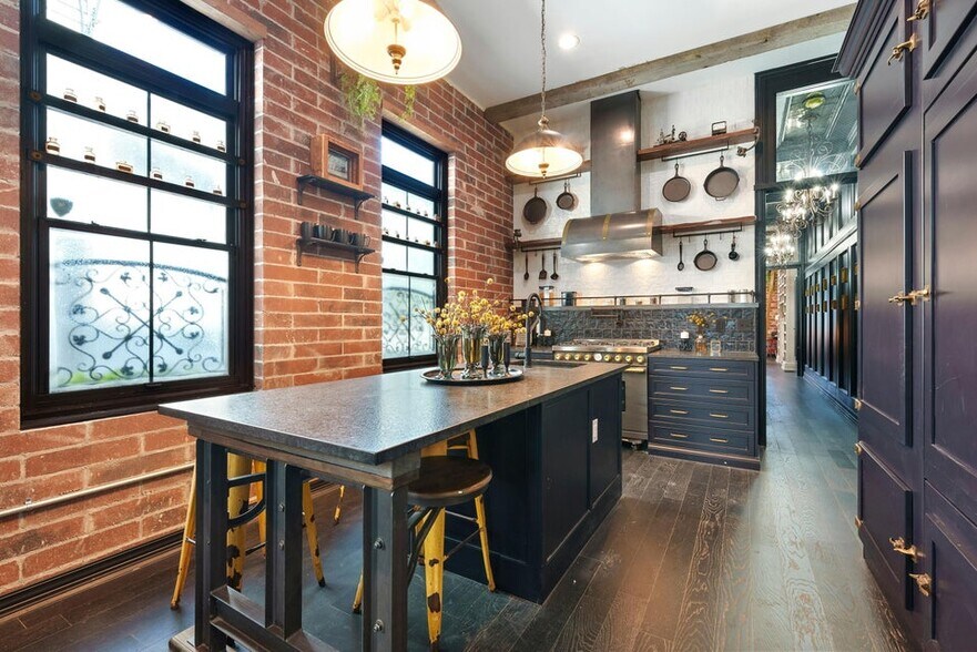 More Photos Of 43 W Markison Ave, Columbus Apartments For Sale