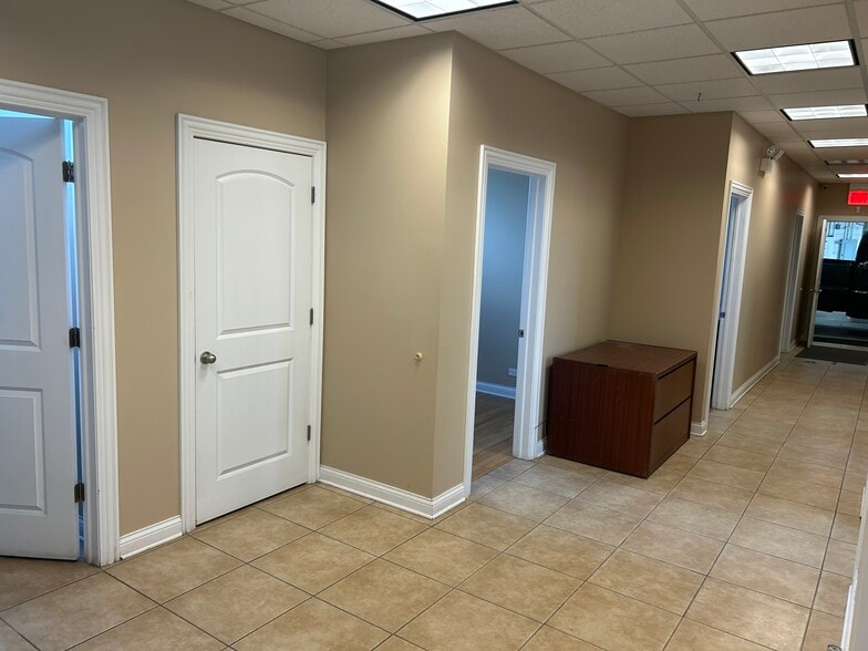 More Photos Of 4202 Warren Ave, Hillside Warehouse For Lease