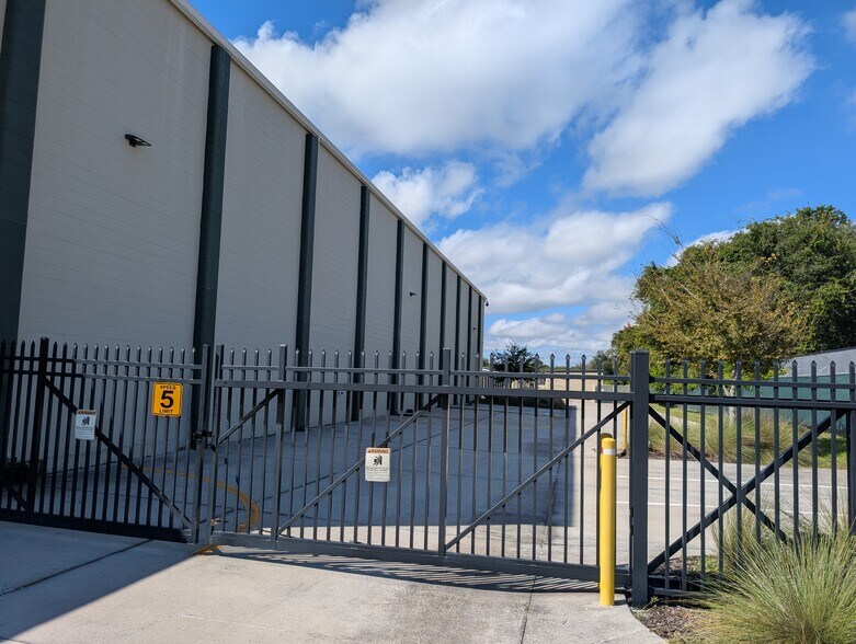 More Photos Of 3855 N US Highway 1, Cocoa Self Storage For Lease