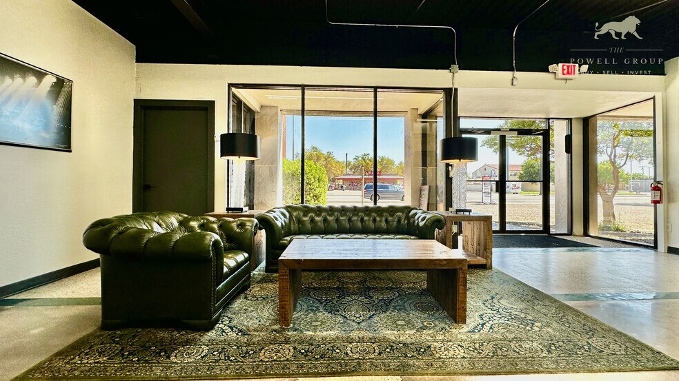 More Photos Of 3610 34th St, Lubbock Office For Sale