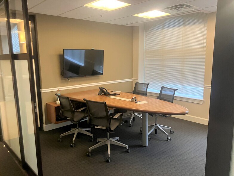 More Photos Of 35 W Broad St, Stamford Apartments For Sale