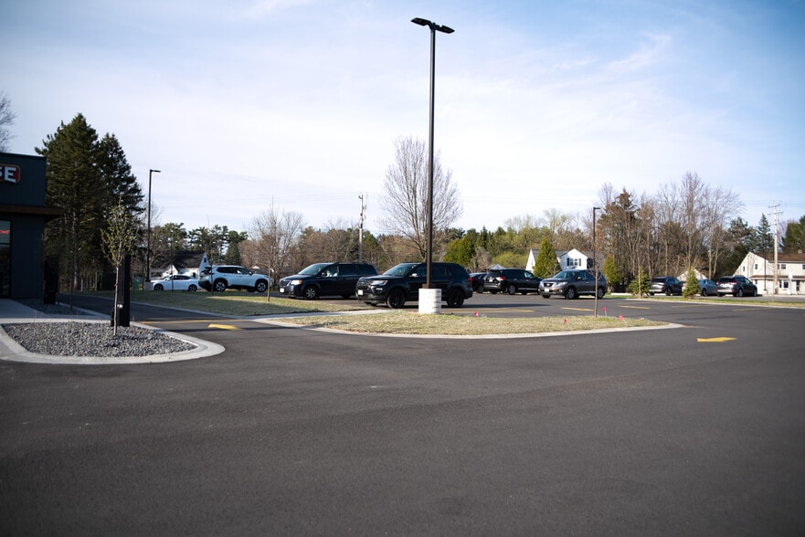 More Photos Of 2300 Schofield Ave, Weston General Retail For Lease