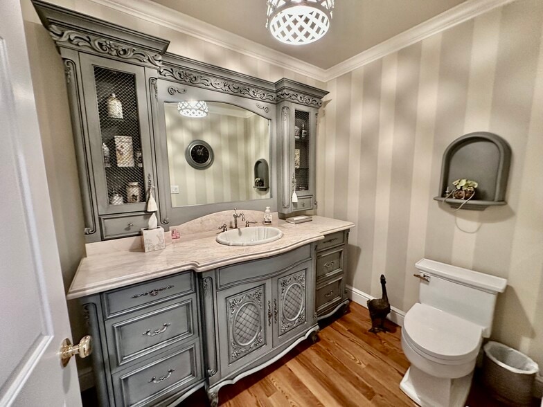 More Photos Of 406 E Putnam Ave, Cos Cob Office For Lease