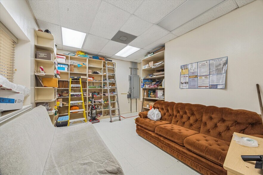 More Photos Of 12500 W Bellfort Ave, Houston Schools For Sale