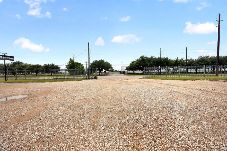 More Photos Of 12222 N Houston Rosslyn Rd, Houston Land For Lease
