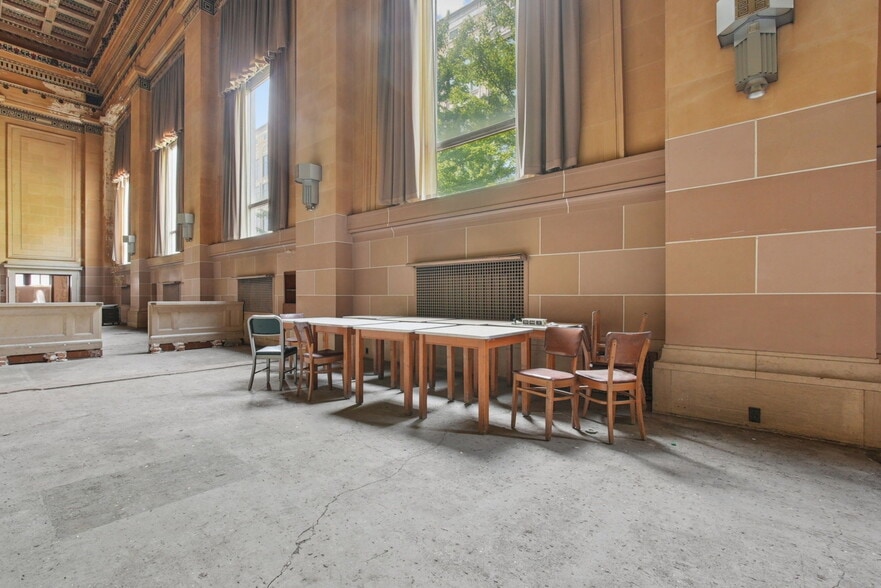 More Photos Of 167 S High St, Columbus Office For Sale