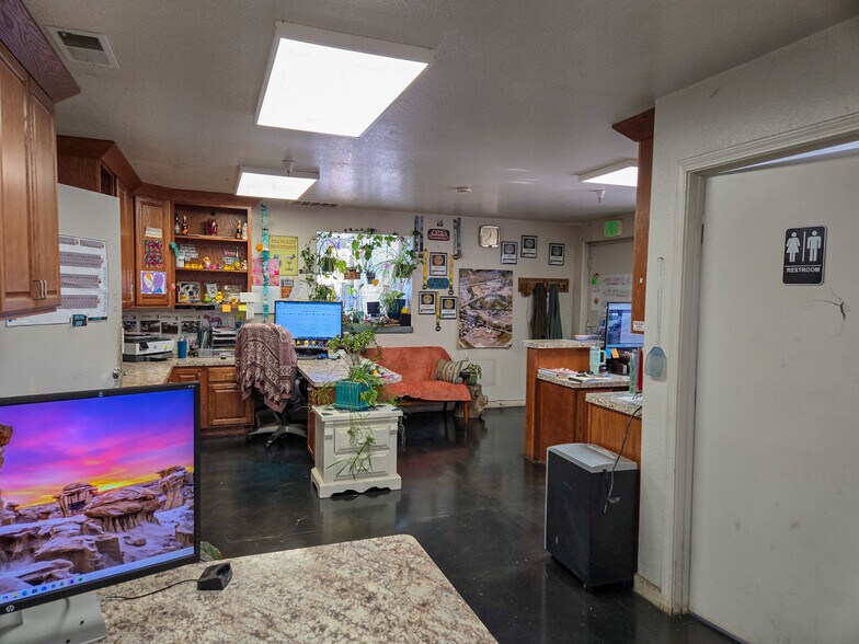 More Photos Of 4300 N State St, Ukiah Flex For Sale