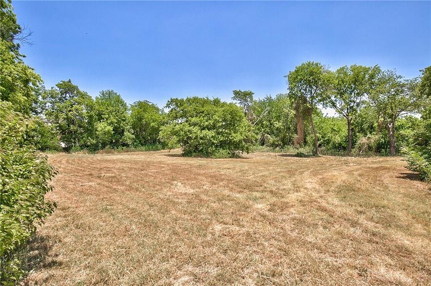 More Photos Of 910 S State Highway 161, Grand Prairie Land For Sale