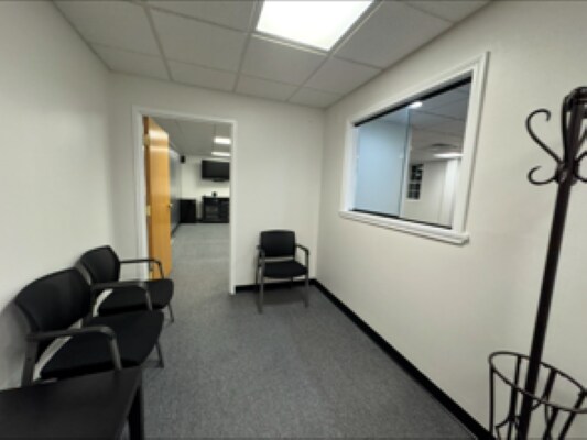 More Photos Of 901 Farmington Ave, West Hartford Medical For Lease