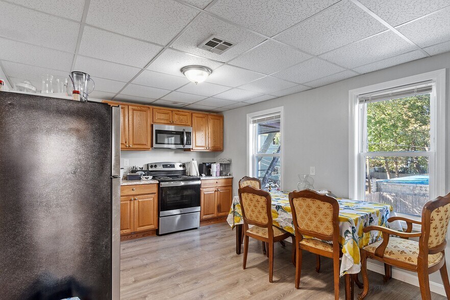 More Photos Of 36-38 Houghton St, Worcester Apartments For Sale