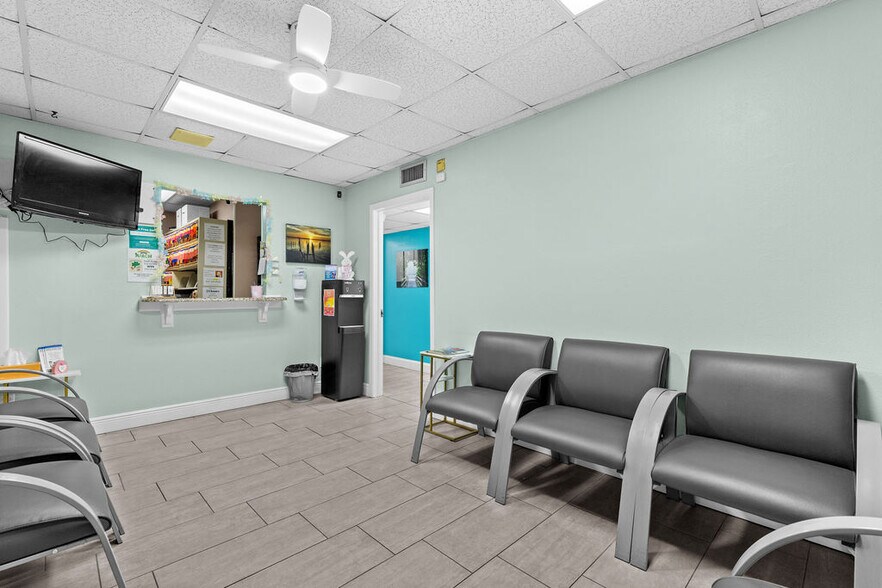 More Photos Of 111 N Fiske Blvd, Cocoa Office For Sale