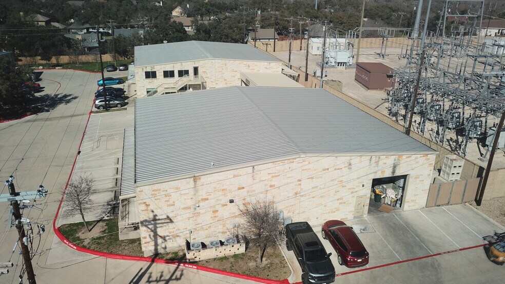 More Photos Of 2000 Windy Ter, Cedar Park Flex For Sale