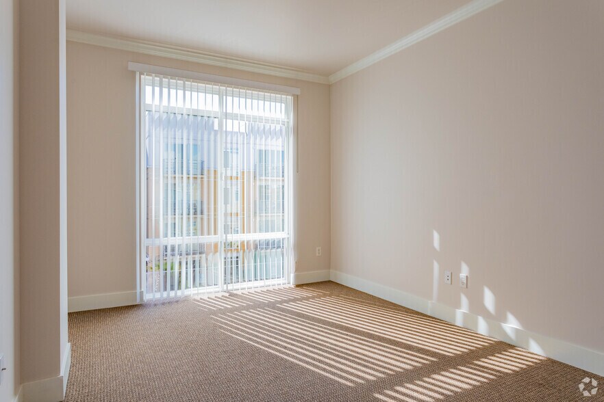 More Photos Of 7650 SE 27th St, Mercer Island Apartments For Lease