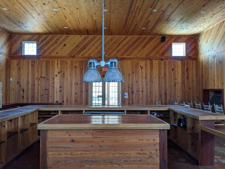 More Photos Of 7495 Union Rd, Hahira Restaurant For Sale