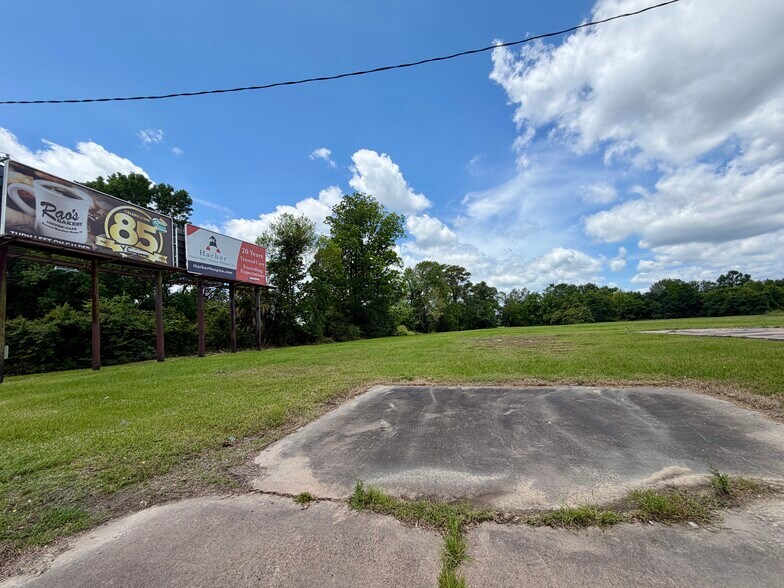 Primary Photo Of 1111 11th St, Beaumont Land For Sale