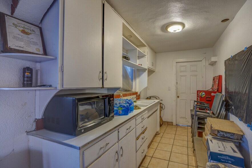 More Photos Of 854 Crows Landing Rd, Modesto Auto Dealership For Sale