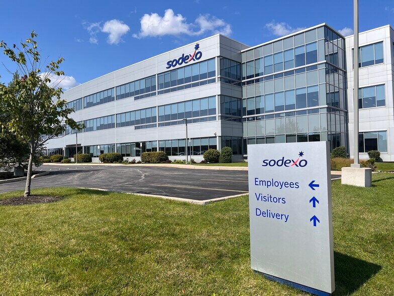 More Photos Of 400 Airborne Pky, Buffalo Office For Lease