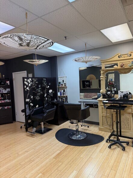 More Photos Of 2000 E 116th St, Carmel Medical For Sale