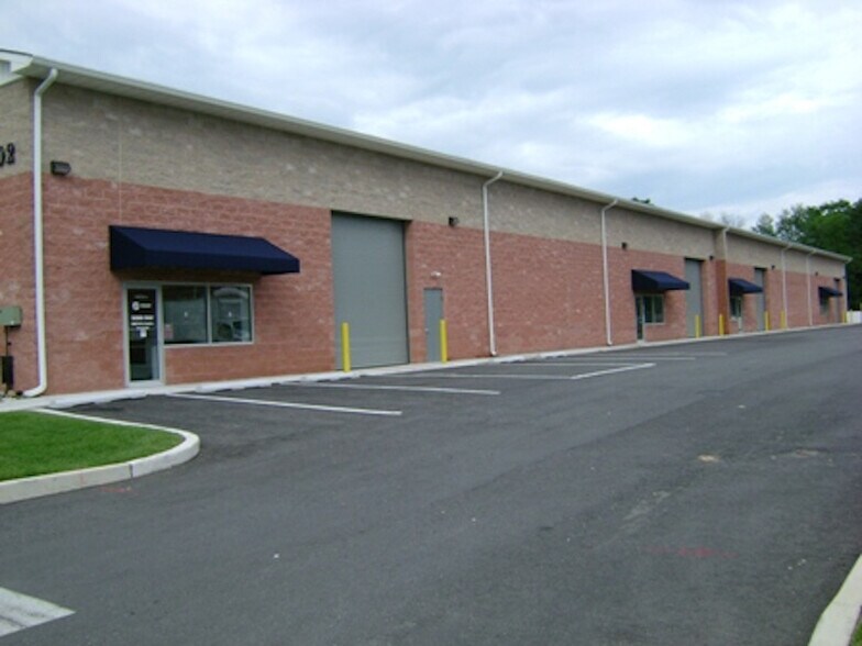 More Photos Of 210-212 Cambria Ave, Pleasantville Unknown For Lease