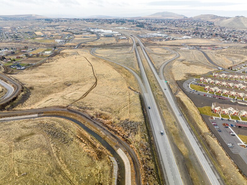 More Photos Of Badger, Kennewick Land For Sale