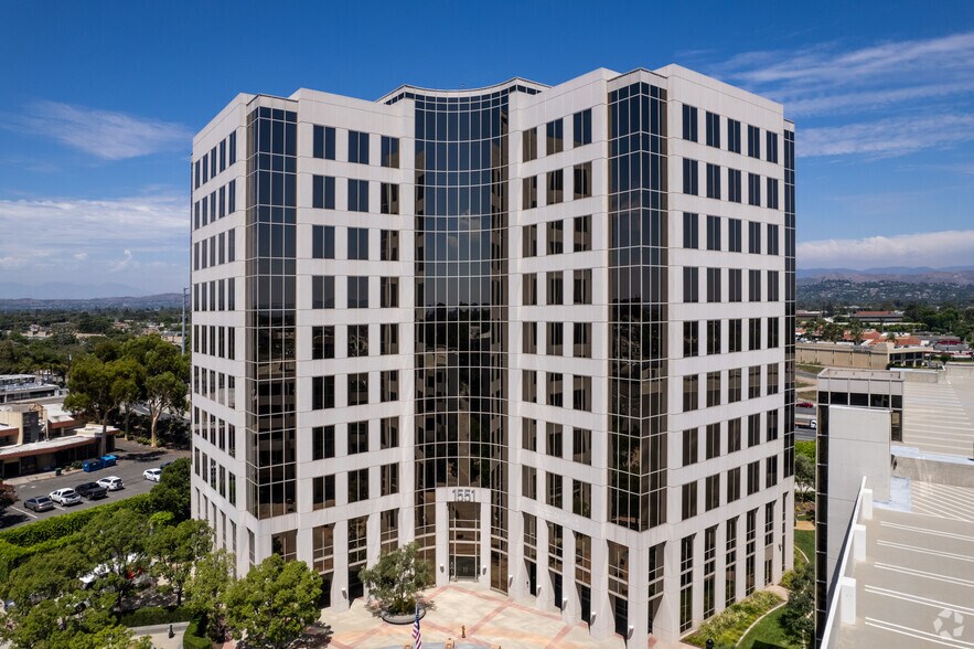 More Photos Of 1551 N Tustin Ave, Santa Ana Office For Lease