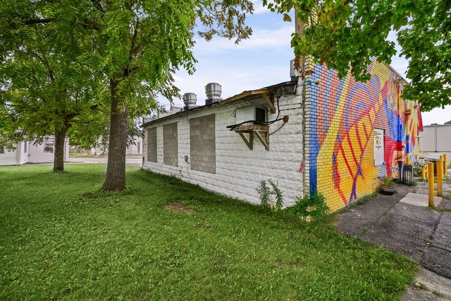 More Photos Of 525 Lafayette Ave, Lebanon Freestanding For Sale