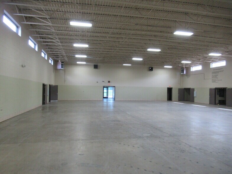 More Photos Of 6525 Highway 22, Dresden Specialty For Sale