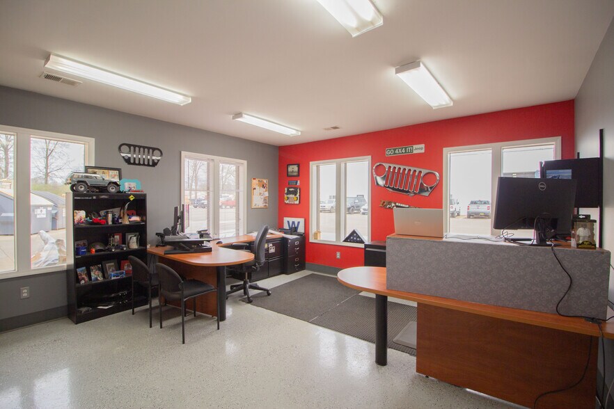 More Photos Of 9350 Shaver Rd, Portage Manufacturing For Lease