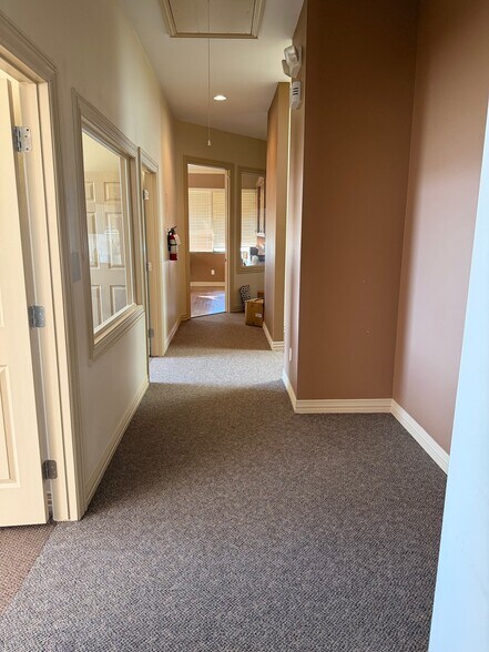 More Photos Of 1716 Chadwick Ct, Hurst Medical For Sale