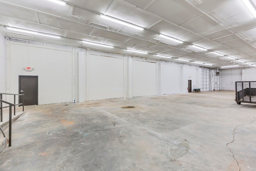 More Photos Of 516 Pearman Dairy Rd, Anderson Freestanding For Sale