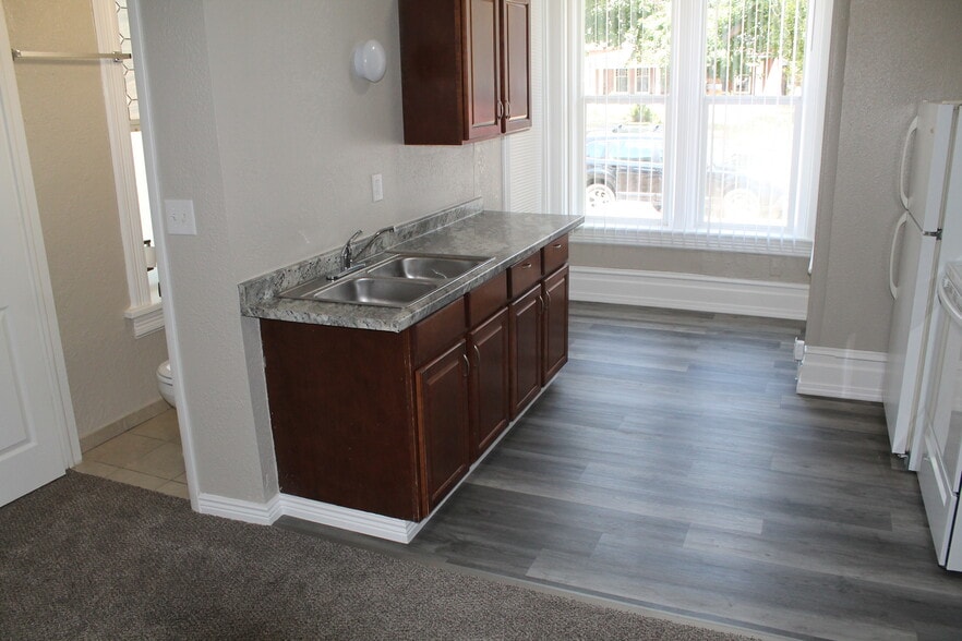 More Photos Of 3025-3027 S Adams Ave, Ogden Apartments For Sale