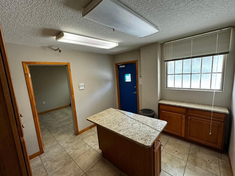 More Photos Of 290 N Rodriguez St, Saint Augustine Warehouse For Lease