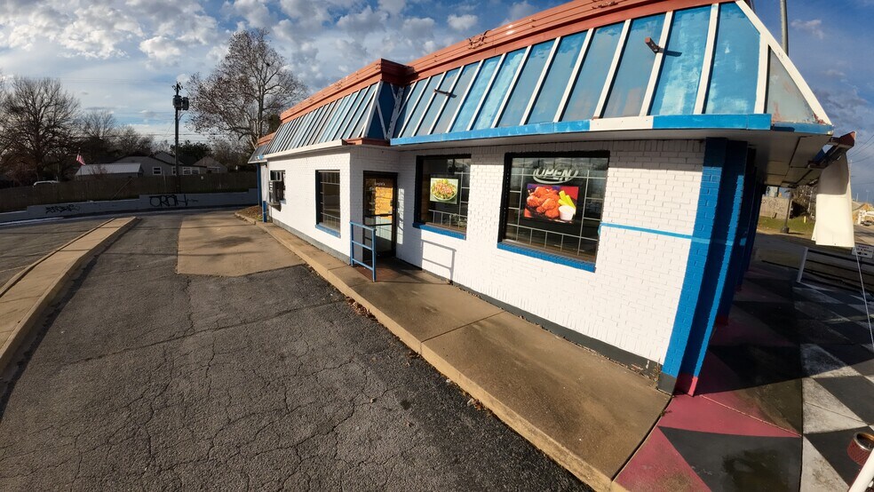 More Photos Of 3616 E 11th St, Tulsa Fast Food For Sale