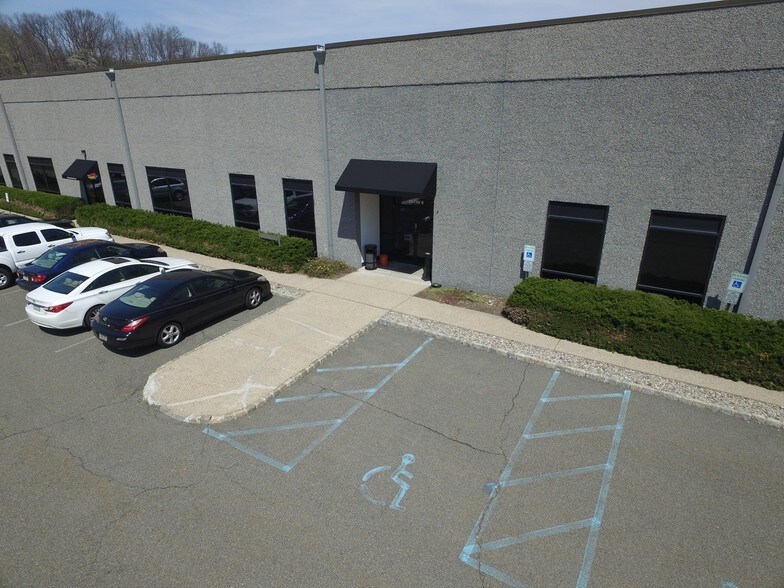 More Photos Of 111 Howard Blvd, Mount Arlington Office For Lease