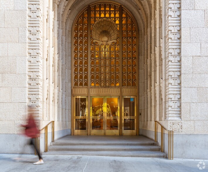 More Photos Of 100 Bush St, San Francisco Office For Lease