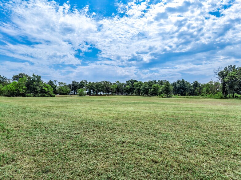 More Photos Of 0 Frank St, Terrell Land For Sale