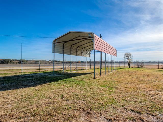 More Photos Of 909 Pitts Ln, Blanket Warehouse For Sale