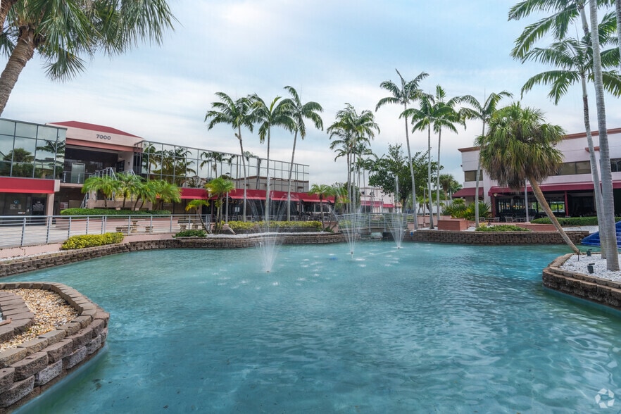 More Photos Of 7100 W Camino Real, Boca Raton Unknown For Lease