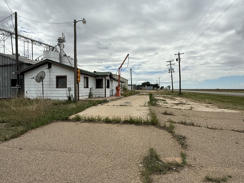 Primary Photo Of 743 W US Highway 70, Plainview Industrial For Sale